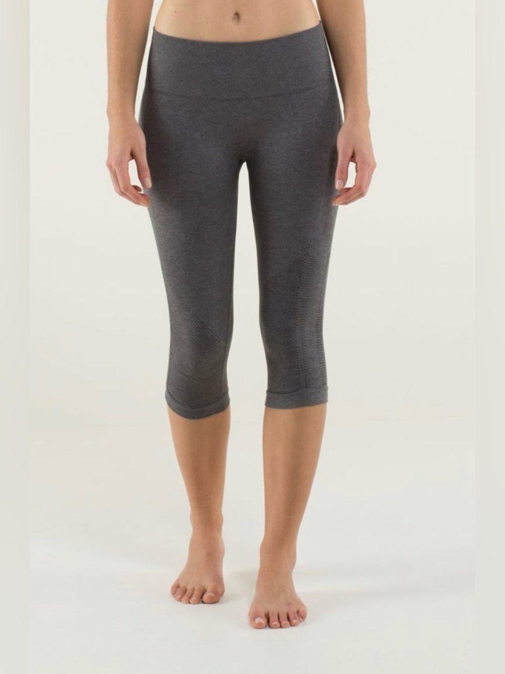 Lululemon In The Flow Crop II Leggings Heathered Soot Light, Sz 6